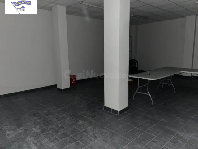 Local comercial 320m² en alquiler - Carretera de Jaen - foto 4