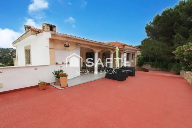 Amplia y preciosa casa con 2 piscinas, 2 viviendas lista par - foto 5