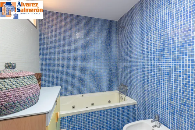 Espacio, confort y calidad: magnífica vivienda unifamiliar adosada — 40