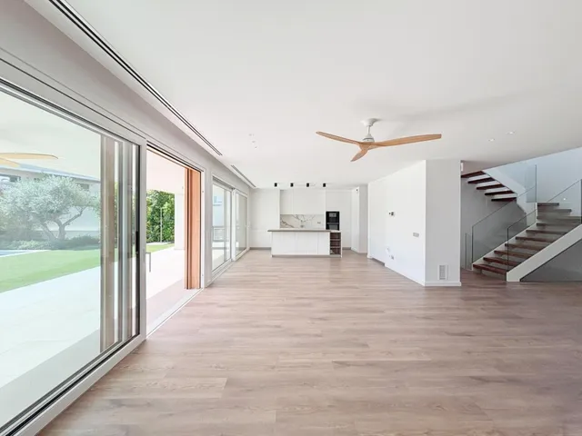 Cala Blanca · Arquitectura, diseño y una nueva forma de vivir Sitges — 9