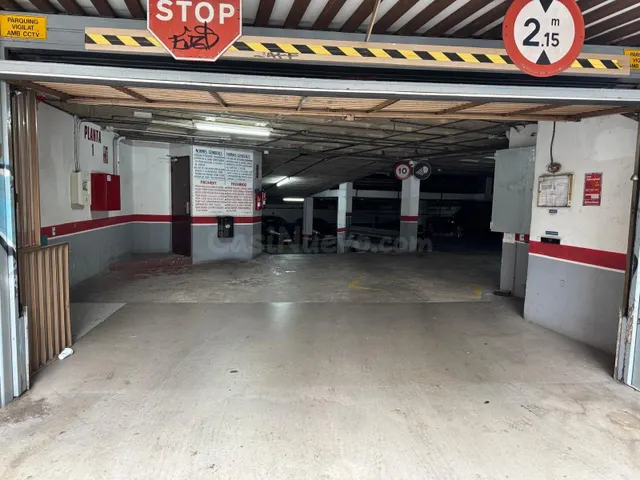 Plaça de parking - Gràcia / Lesseps — 5