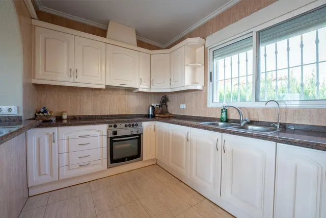Villa unifamiliar de 5 dormitorios en Ciudad Quesada — 21