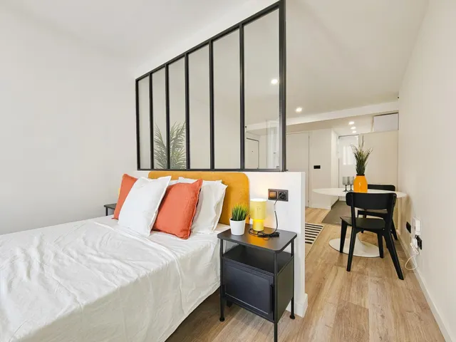 Atico con terraza privada en Calle de la Lluna (Ciutat Vella / El Raval) — 19