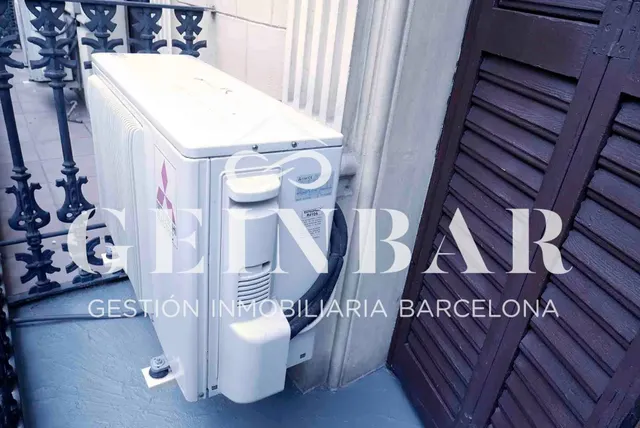 PISO CON TERRAZA DE 25 M2 Y SALA POLIVALENTE DE 21 M2 EN L’ANTIGA ESQUERRA DE L’EIXAMPLE — 26