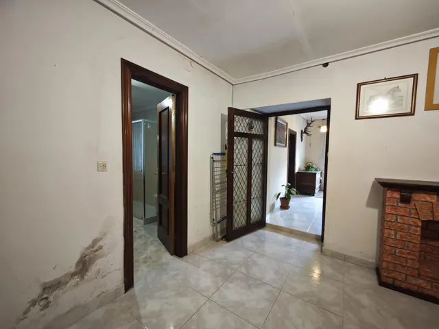 CASA DE PIEDRA CON MÚLTIPLES POSIBILIDADES EN VILLANUEVA DE LA PEÑA — 13