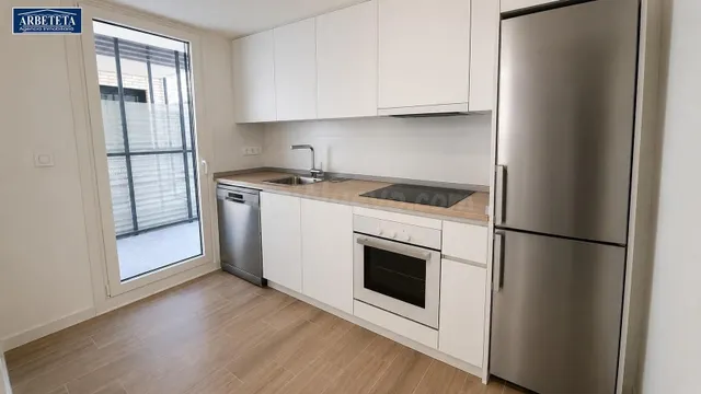 INMOBILIARIA ARBETETA ALQUILA PISO DE DOS DORMITORIOS EN ZON - foto 4