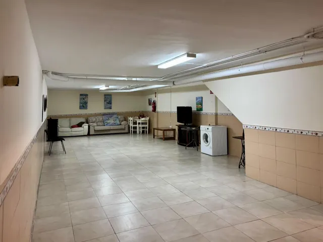 Dúplex de 4 dormitorios con patio y cochera en una de las mejores zonas de Molina — 38