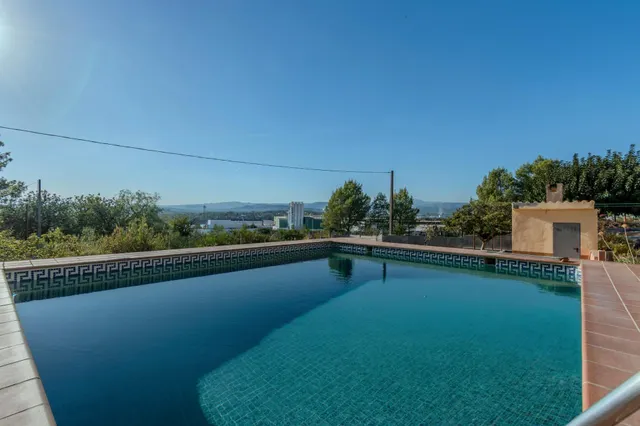 Casa con piscina — 27