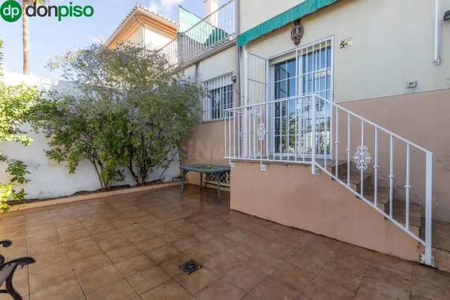 Espectacular chalet con vistas despejadas en Cájar - foto 3