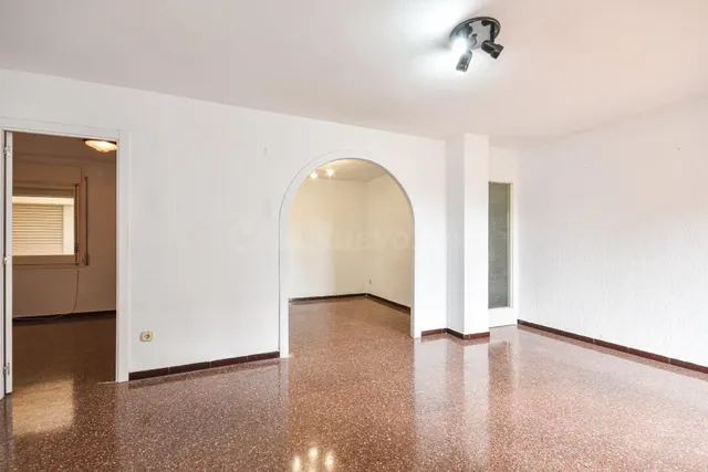 Piso en sant pere de 3 habitaciones y balcón con orientación sur — 13