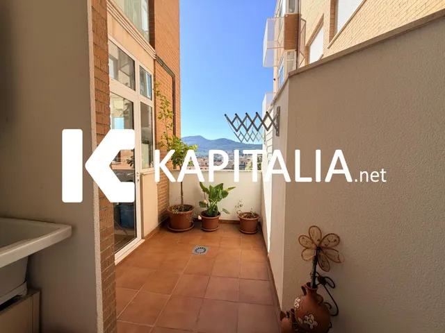 Piso con vistas y piscina en el Ensanche — 20