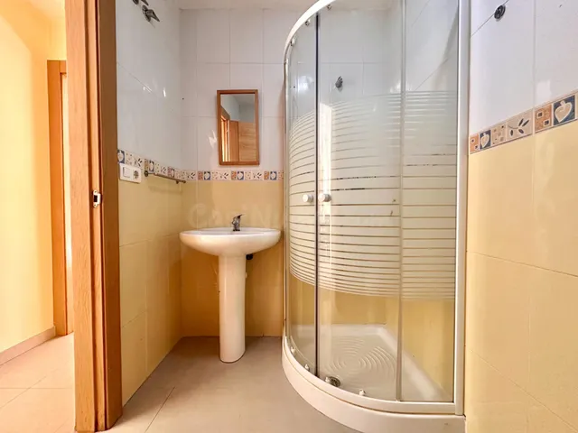 Piso 2 habitaciones 69m² en venta - Avenida de los ogijares — 18
