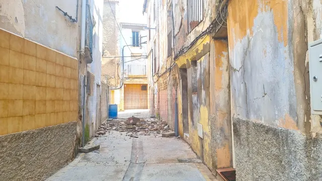 Casa en venta en Escatrón. — 2