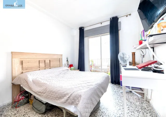 En Venta Piso de 4 dormitorios con ascensor, ideal para reformar a tu gusto. — 10