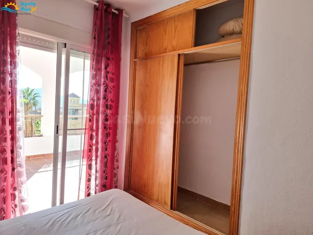 Piso de dos dormitorios en la envía golf - foto 2