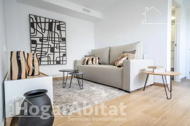 PRECIOSO ADOSADO A ESTRENAR CON PISCINA PRIVADA Y TERRAZA — 37