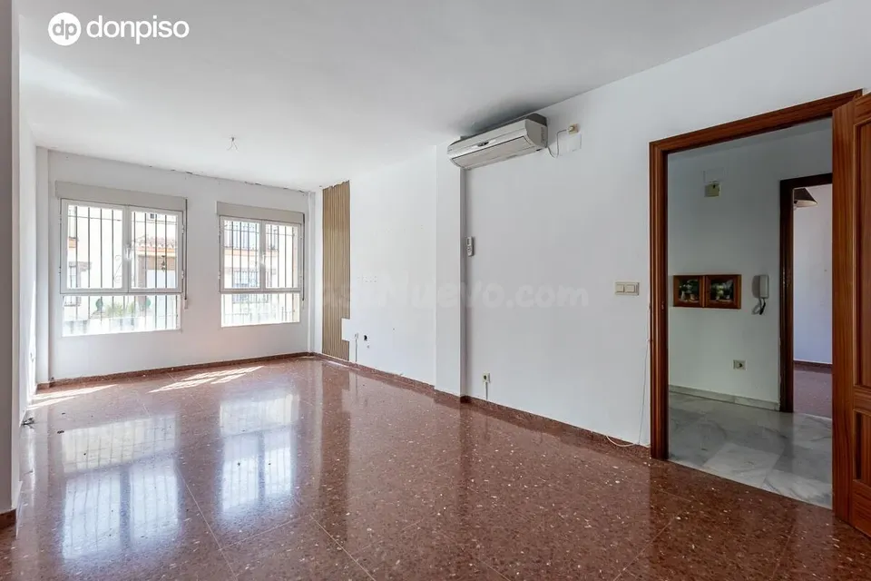 ADOSADO EN HUETOR VEGA