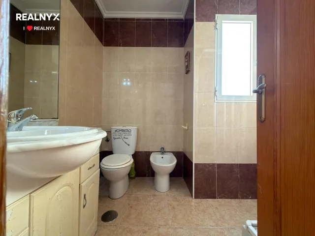 Espectacular Ático con Terraza y Piscina en el Corazón de Torrevieja — 19