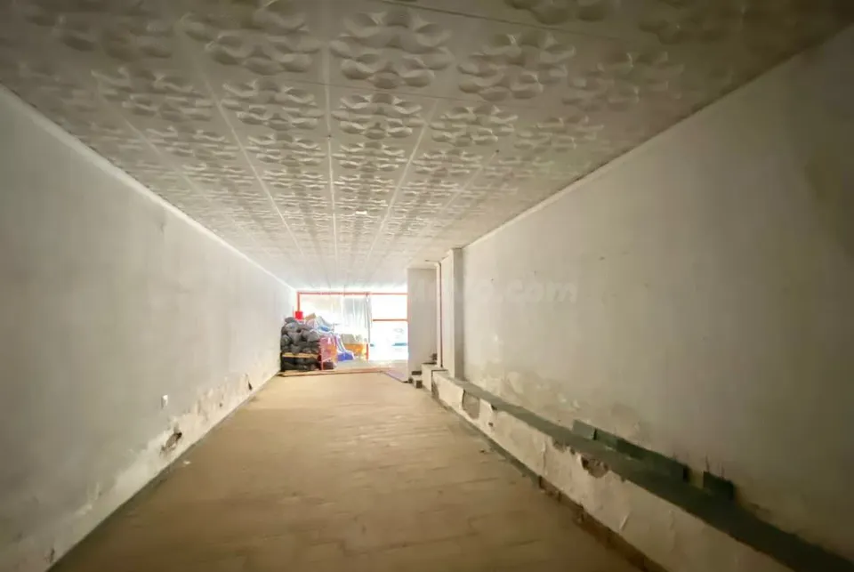 Local comercial 296m² en venta - Barrio del Pilar