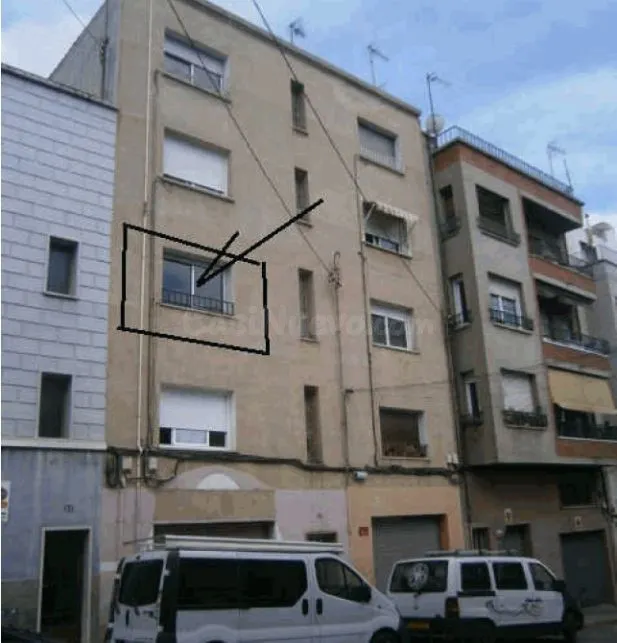 Se vende Piso OKUPADO en Calle Germa Joaquim 133 Terrassa, ( - foto 2