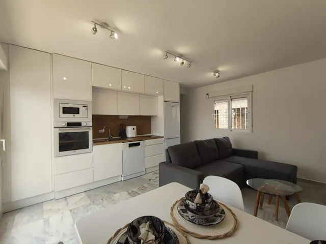 Apartamento reformado em la zona de la Cala de Benidorm — 12