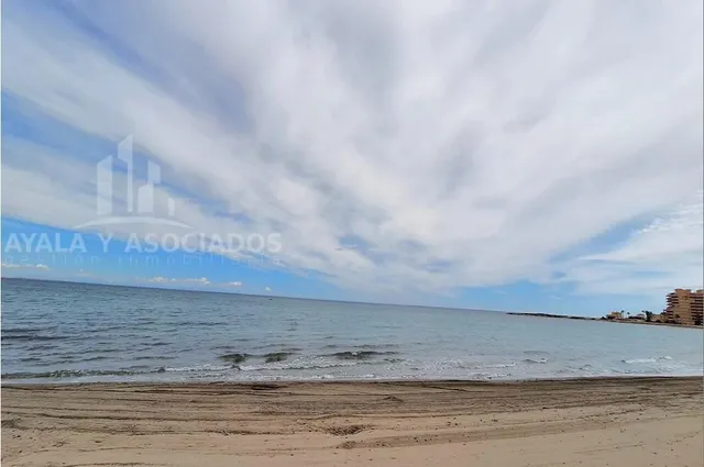 Apartamento en venta con terraza, piscina comunitaria y plaza de garaje, en la manga del mar menor, zona del estacio — 32