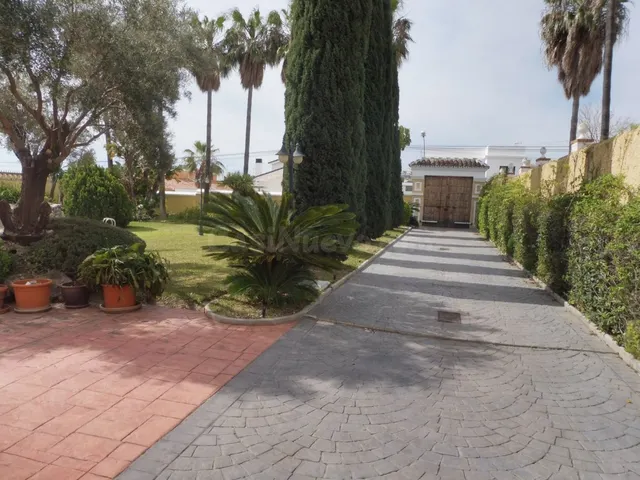 Villa de lujo junto a la playa y Puerto Marina — 4