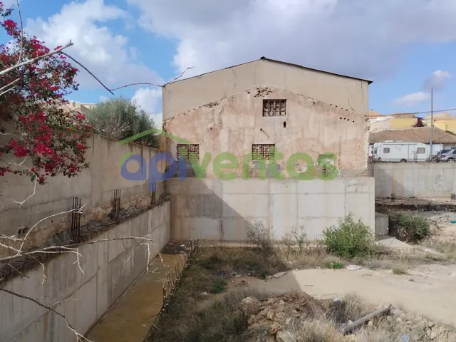Solar urbano para nueva construcción — 3