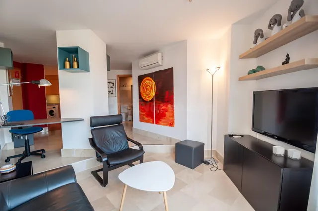 Apartamento Renovado en una Ubicación Inmejorable en Calpe – - foto 2