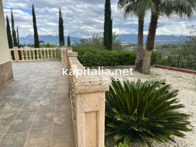 Chalet a la venta en L´Olleria (Valencia) — 31