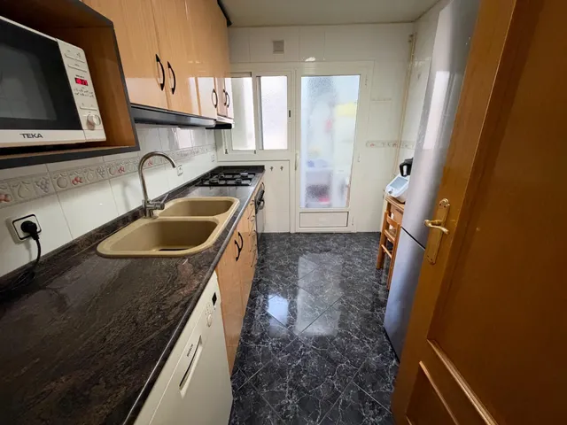 Último piso de 4 dormitorios con balcón — 18