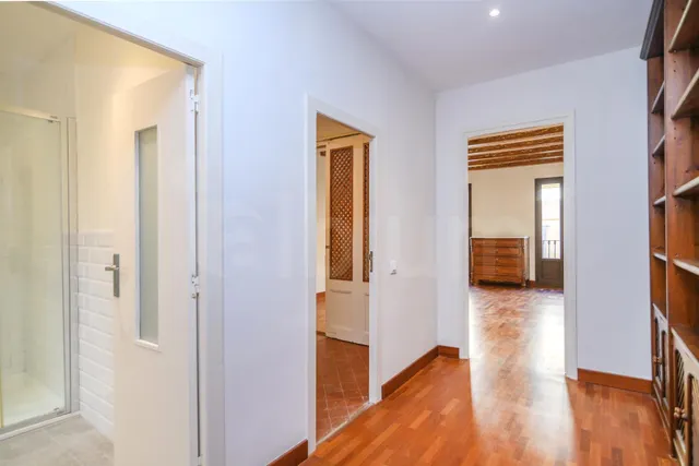 Exclusividad y versatilidad en el Gòtic: 155 m2 con doble configuración — 8