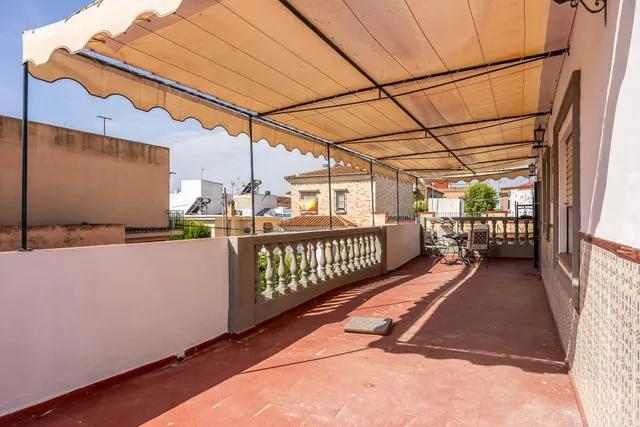 Espaciosa vivienda pareada con jardín, piscina, garaje y gran terraza en Mairena del Aljarafe — 41