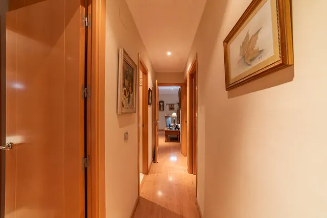 Piso reformado con piscina y garaje — 29