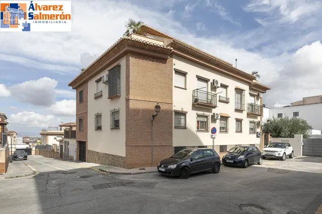 Ático en venta en La Zubia — 7