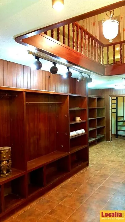 Céntrico local con múltiples opciones, Torrelavega - foto 4