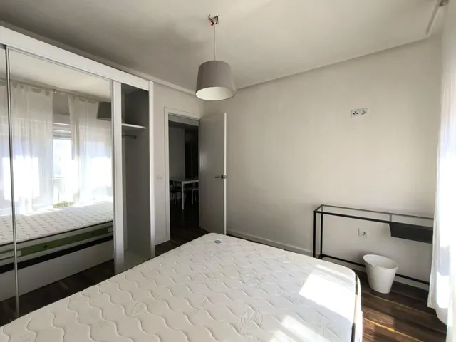 Vivienda 94 m2 reformada minimalista en venta en el centro de Oviedo — 7