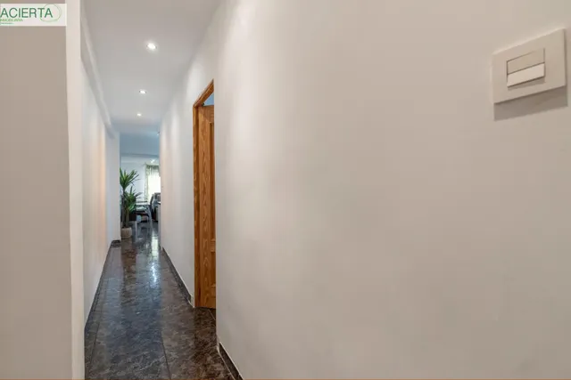 Ático reformado con ascensor, terraza y chimenea, listo para entrar a vivir — 20
