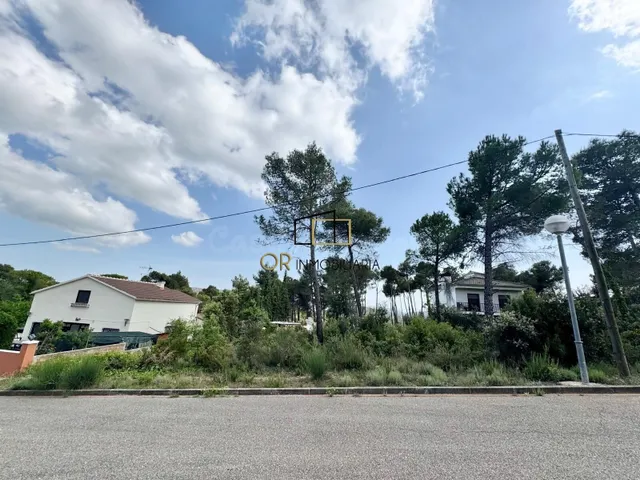 Terreno urbano en venta en Pontons – 400 m2