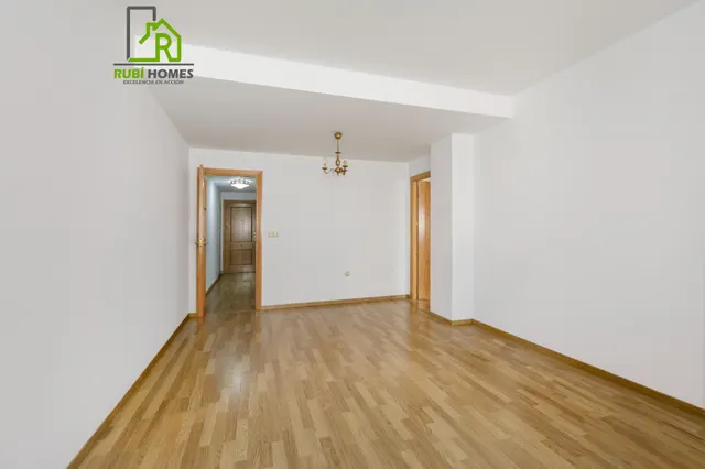 Piso en Armilla Centro con patio de 46 m2, 2 dormitorios y metro — 7