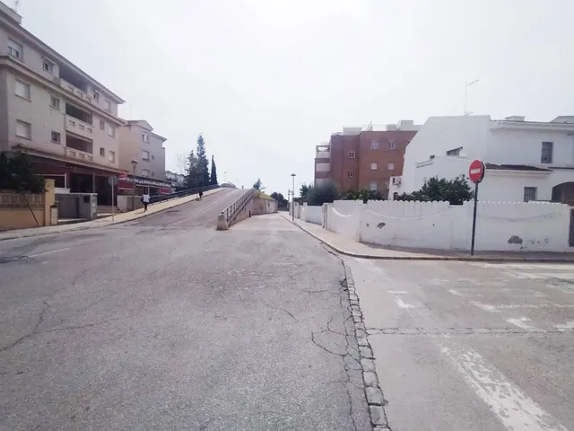 PARKING EN CUNIT MUY CERCA DE LA PLAYA — 6