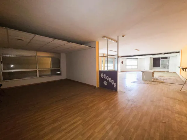 Segunda planta de edificio de oficinas en alquiler en Barberá del Vallés — 8