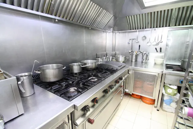 ✓Local Comercial en Benissa, Costa Blanca. URGE VENDER A BUEN PRECIO. — 17