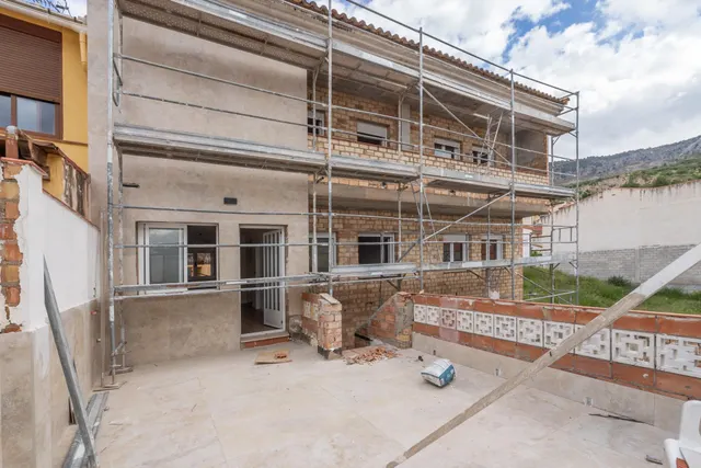 Magnífica Casa en Alfacar con Vistas a la Montaña — 34