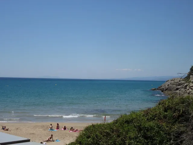 Apartamento a 50 mts de La Playa Cala Crancs 2 habitaciones piscina y parking — 7
