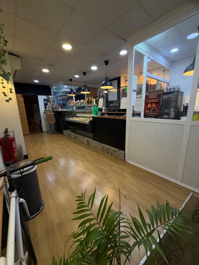 Local comercial 183m² en alquiler - Centro — 14