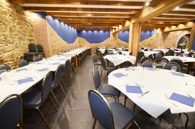 Urbis te ofrece un restaurante en venta en Aldeadávila de la Ribera, Salamanca. — 11