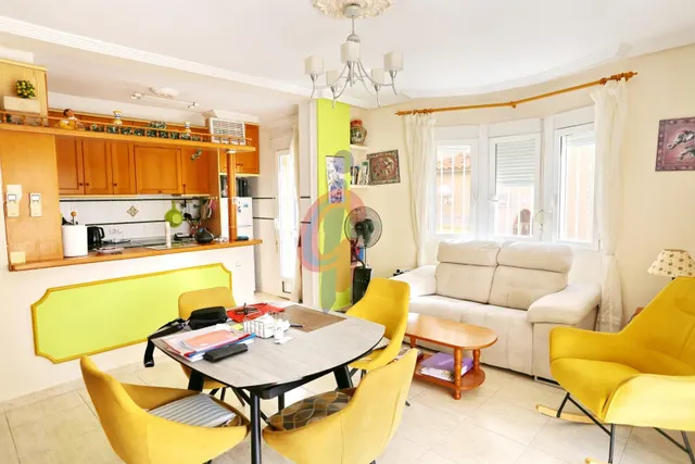 ¡Apartamento en planta baja con gran terraza en Guardamar del Segura! — 12
