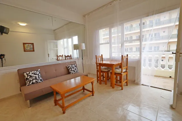 Venta de estudio en los Nidos, Carihuela a 50 metros de play - foto 3