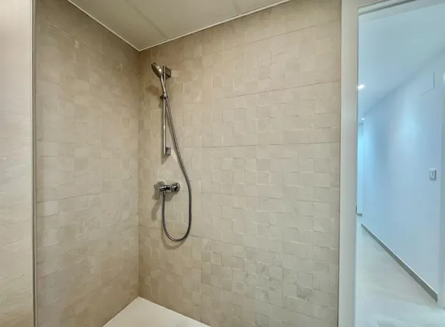 apartamento de obra nueva llave en mano en alicante — 17